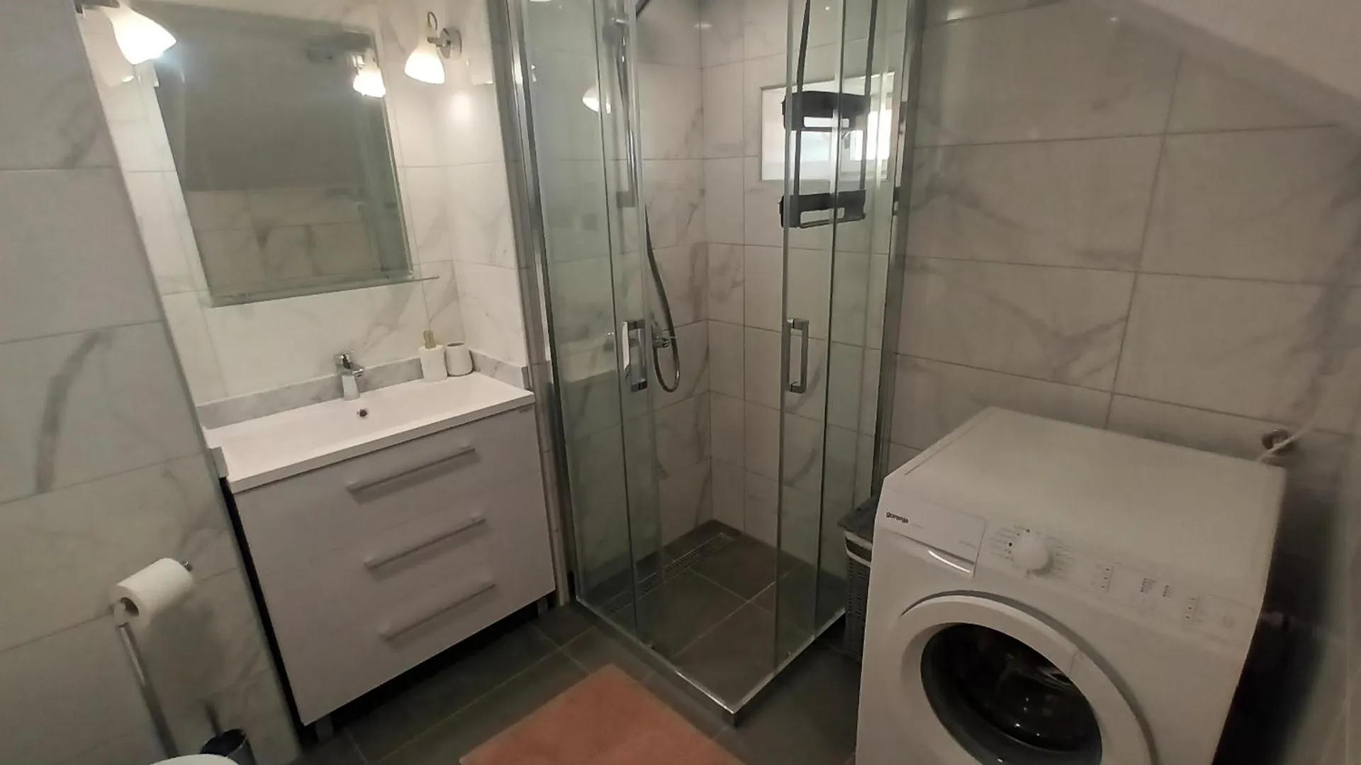 Apartman Klaudia Ika 0*,